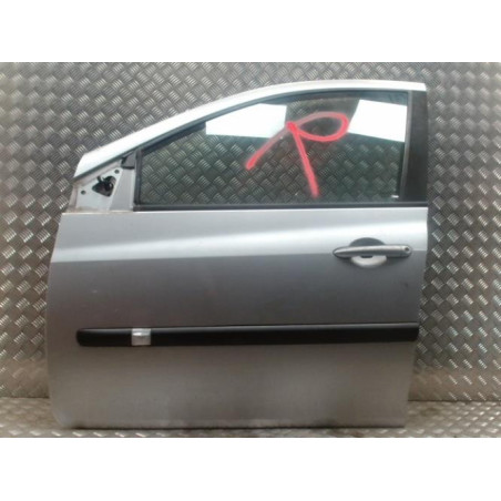 Porte avant gauche RENAULT CLIO 3 PHASE 1 d’occasion