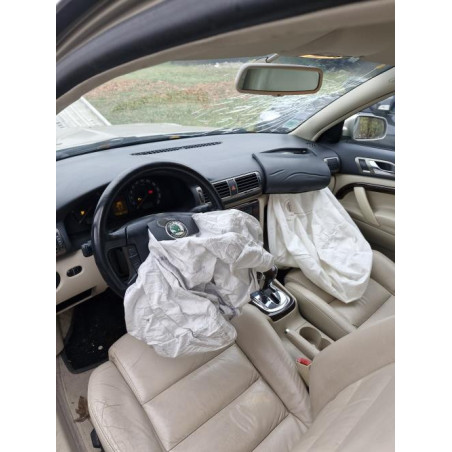 Serrure de coffre SKODA SUPERB 1 d’occasion