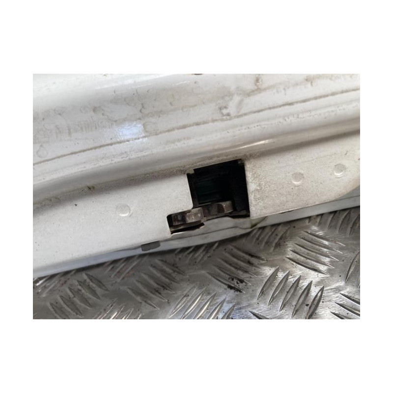Porte laterale droit IVECO  d’occasion