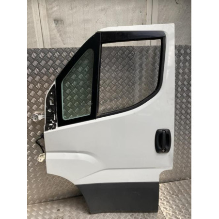 Porte avant gauche IVECO DAILY 6 PHASE 1 d’occasion