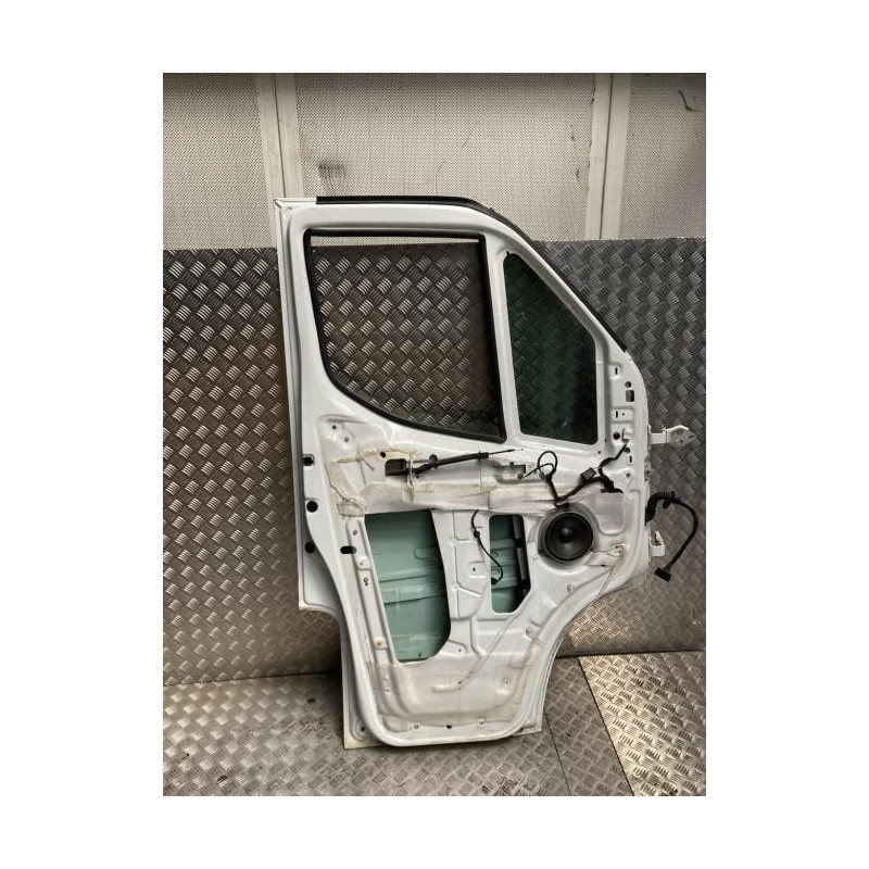 Porte avant gauche IVECO DAILY 6 PHASE 1 d’occasion