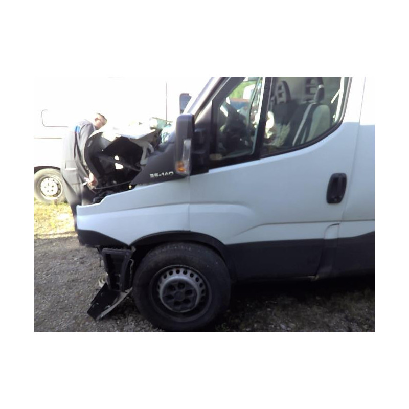 Porte avant gauche IVECO DAILY 6 PHASE 1 d’occasion