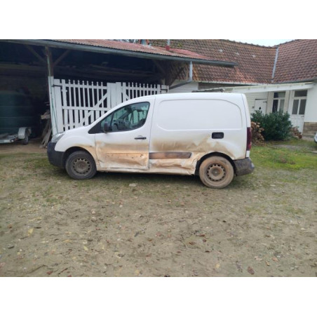 Feu arriere principal gauche (feux) PEUGEOT PARTNER 2 PHASE 3 d’occasion