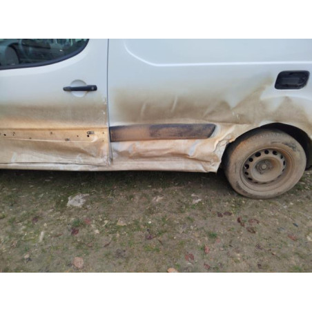 Feu arriere principal gauche (feux) PEUGEOT PARTNER 2 PHASE 3 d’occasion