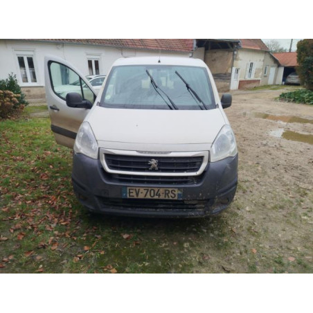 Feu arriere principal gauche (feux) PEUGEOT PARTNER 2 PHASE 3 d’occasion