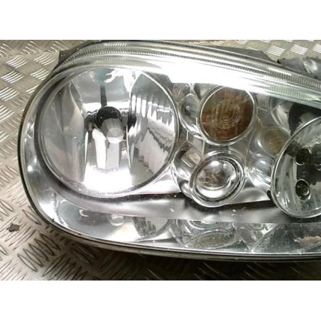 Optique avant principal droit (feux)(phare) VOLKSWAGEN GOLF 4 d’occasion