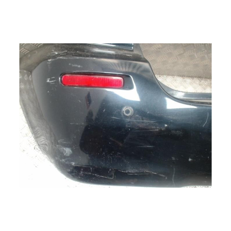 Pare choc arriere TOYOTA COROLLA VERSO 2 PHASE 1 d’occasion