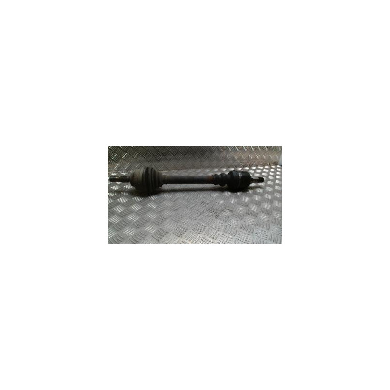 Cardan gauche (transmission) CITROEN C5 1 PHASE 2 d’occasion