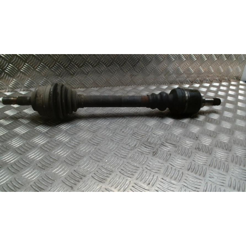 Cardan gauche (transmission) CITROEN C5 1 PHASE 2 d’occasion