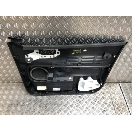 Panneau de porte avant gauche CITROEN C4 CACTUS d’occasion