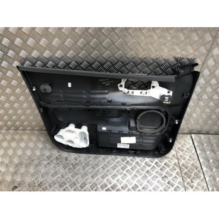Panneau de porte avant droit CITROEN C4 CACTUS d’occasion