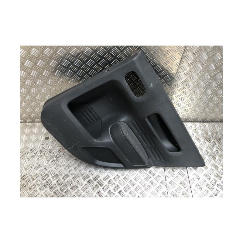 Panneau de porte arriere droit CITROEN C4 CACTUS d’occasion