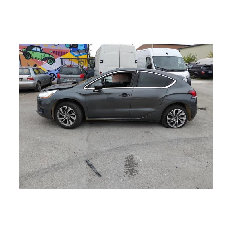 Panneau de porte avant droit CITROEN DS4 PHASE 1 d’occasion