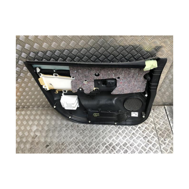 Panneau de porte avant droit CITROEN C4 AIRCROSS d’occasion