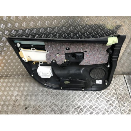 Panneau de porte avant droit CITROEN C4 AIRCROSS d’occasion
