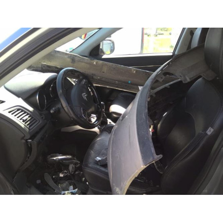 Panneau de porte avant droit CITROEN C4 AIRCROSS d’occasion