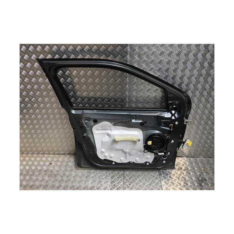 Porte avant gauche CITROEN C4 CACTUS d’occasion