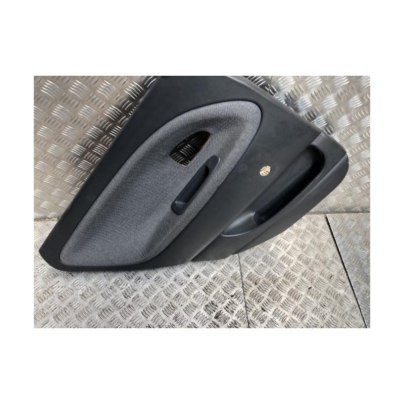 Panneau de porte arriere gauche VOLVO V 40 1 PHASE 2 BREAK d’occasion