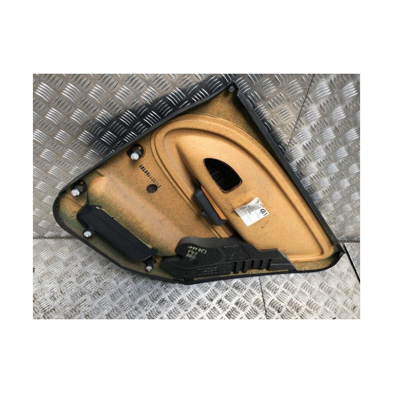 Panneau de porte arriere gauche VOLVO V 40 1 PHASE 2 BREAK d’occasion