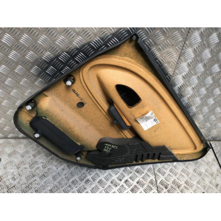 Panneau de porte arriere gauche VOLVO V 40 1 PHASE 2 BREAK d’occasion