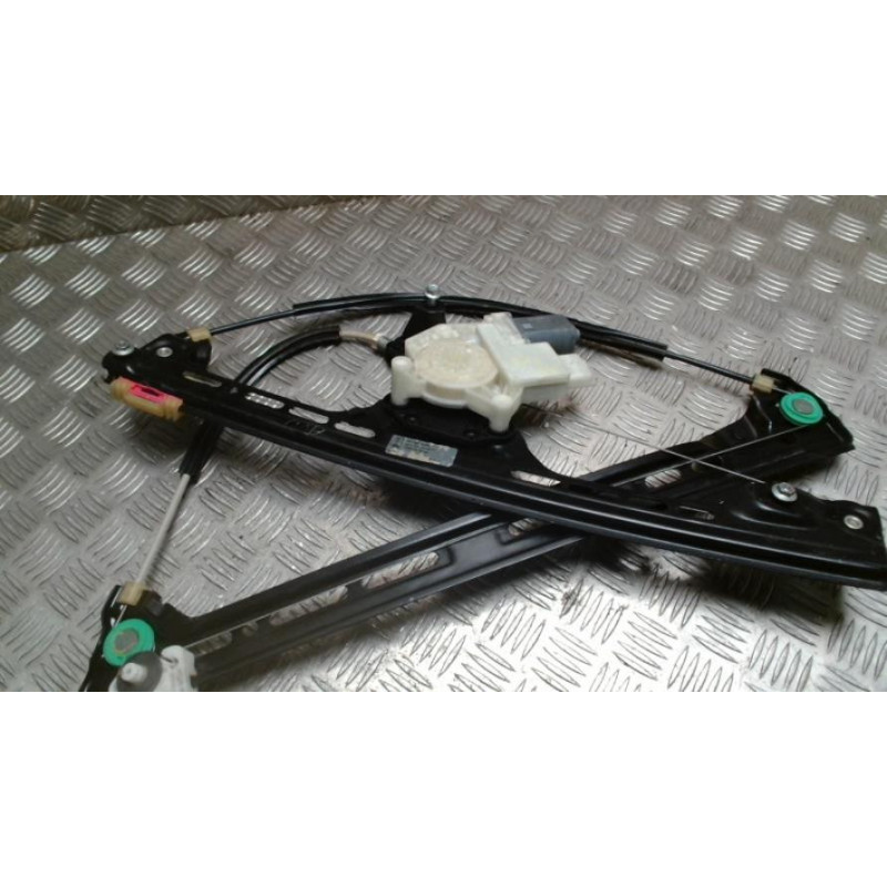 Leve vitre electrique avant droit CITROEN C4 GRAND PICASSO 2 PHASE 2 d’occasion