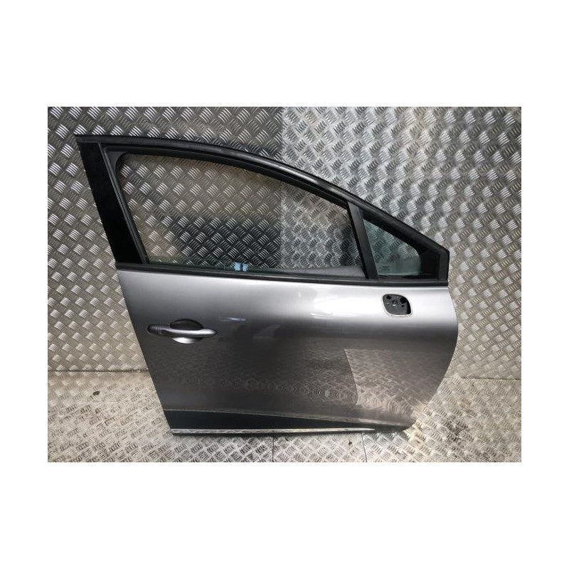 Porte avant droit RENAULT CLIO 4 PHASE 1 d’occasion