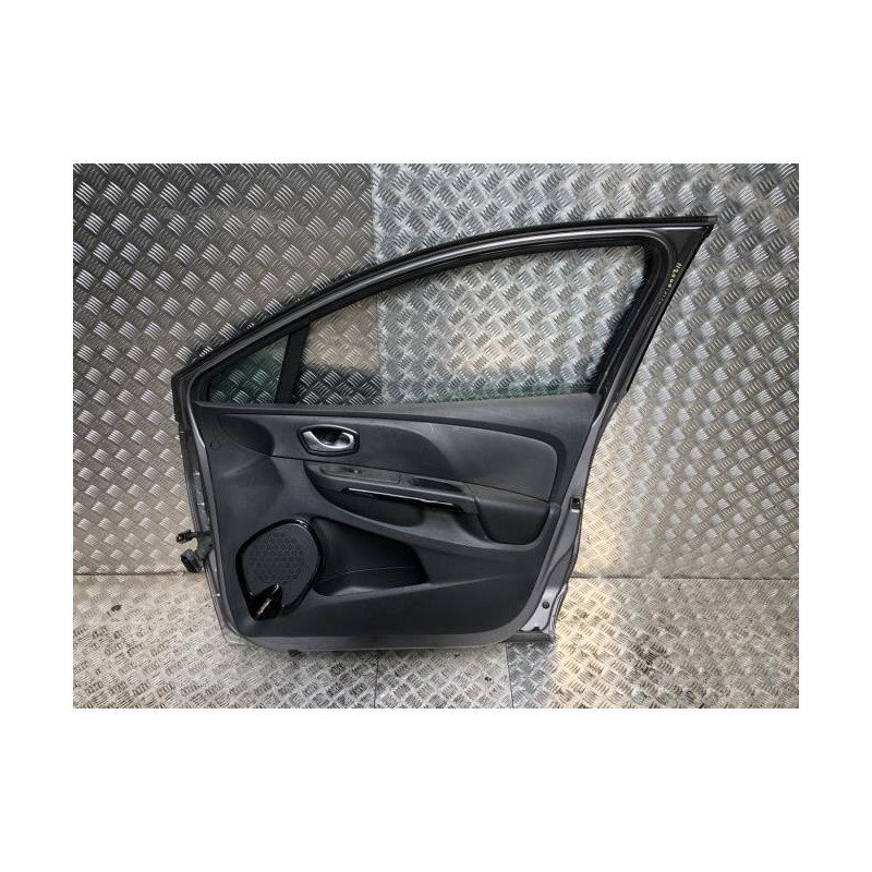 Porte avant droit RENAULT CLIO 4 PHASE 1 d’occasion