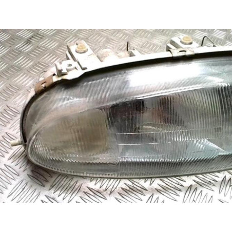 Optique avant principal droit (feux)(phare) FORD FIESTA 4 PHASE 1 d’occasion