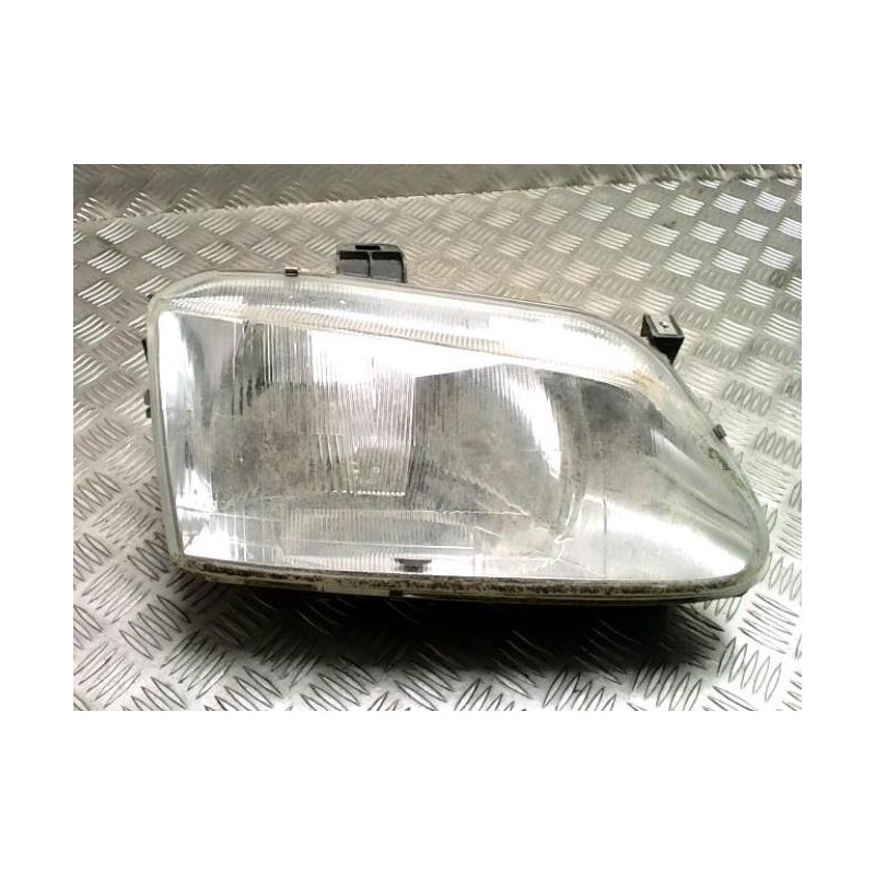 Optique avant principal droit (feux)(phare) RENAULT MEGANE 1 PHASE 1 d’occasion