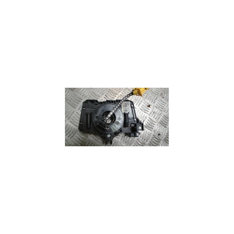 Contacteur tournant DACIA SANDERO 1 d’occasion