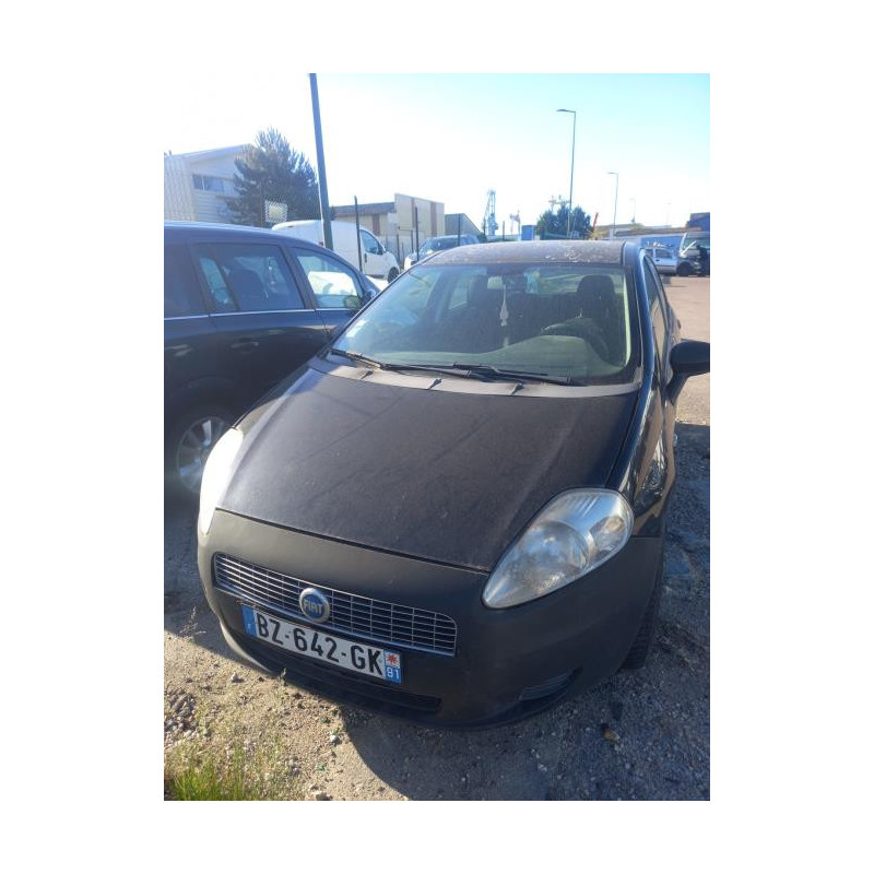 Renfort pare choc avant (traverse) FIAT GRANDE PUNTO d’occasion