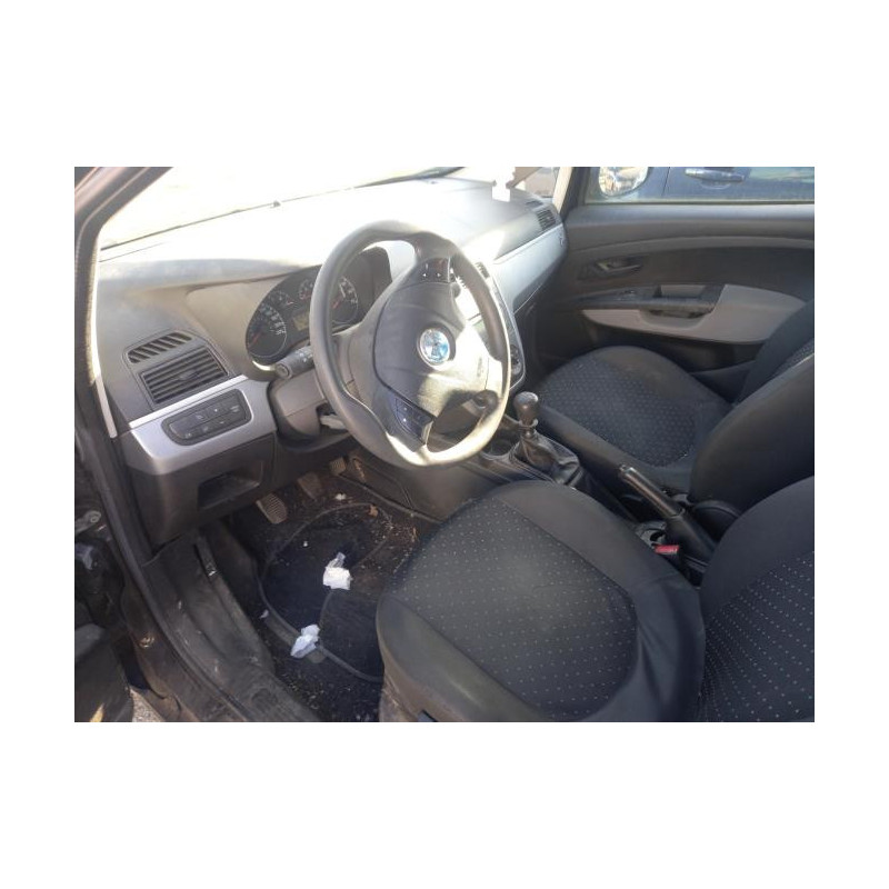 Renfort pare choc avant (traverse) FIAT GRANDE PUNTO d’occasion