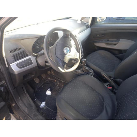 Renfort pare choc avant (traverse) FIAT GRANDE PUNTO d’occasion