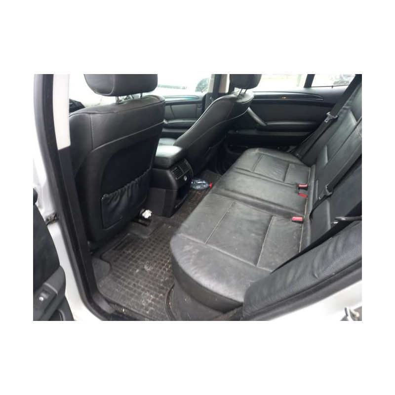 Pare boue arriere droit BMW X5 E53 d’occasion