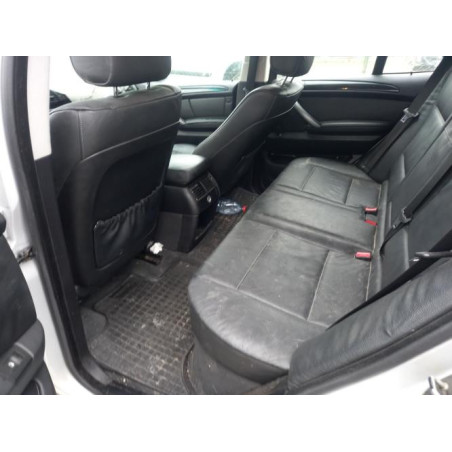 Pare boue arriere droit BMW X5 E53 d’occasion