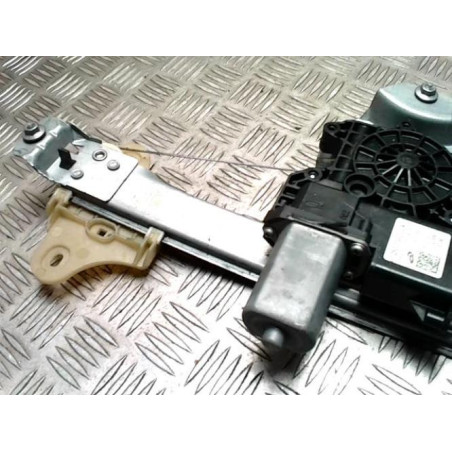 Leve vitre electrique avant gauche RENAULT CLIO 4 PHASE 1 d’occasion