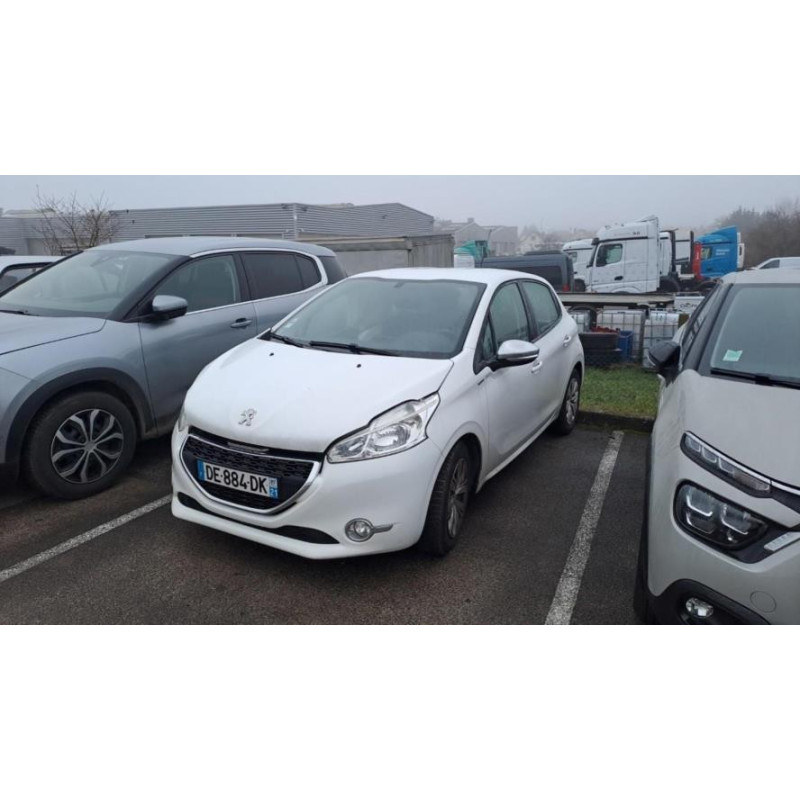 Renfort pare choc avant (traverse) PEUGEOT 208 1 PHASE 1 d’occasion