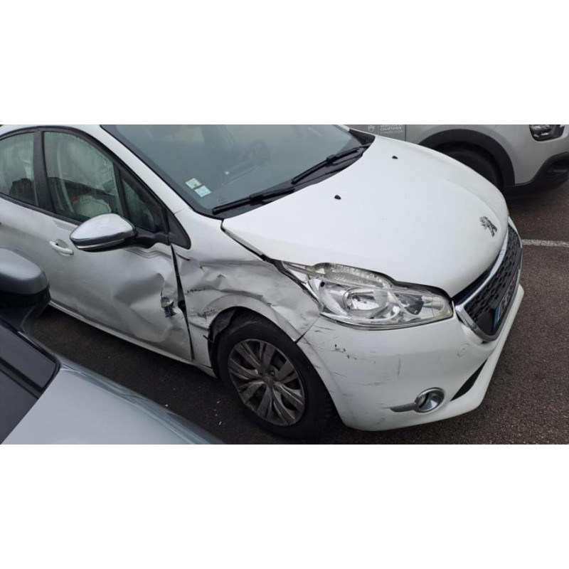 Renfort pare choc avant (traverse) PEUGEOT 208 1 PHASE 1 d’occasion