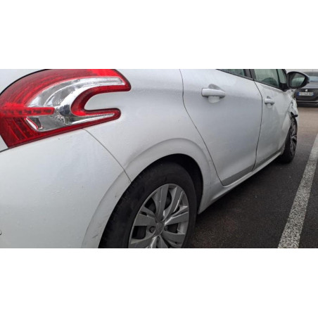 Renfort pare choc avant (traverse) PEUGEOT 208 1 PHASE 1 d’occasion