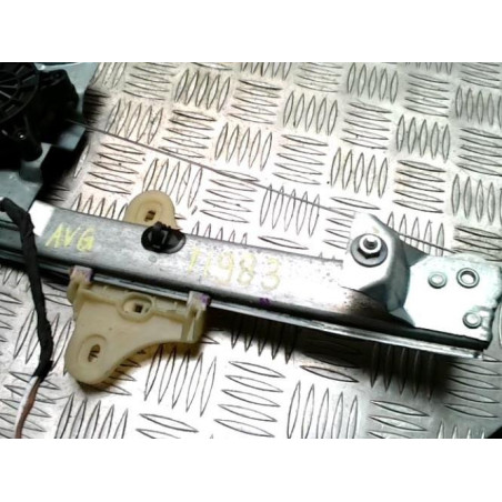 Leve vitre electrique avant gauche RENAULT CLIO 4 PHASE 2 d’occasion