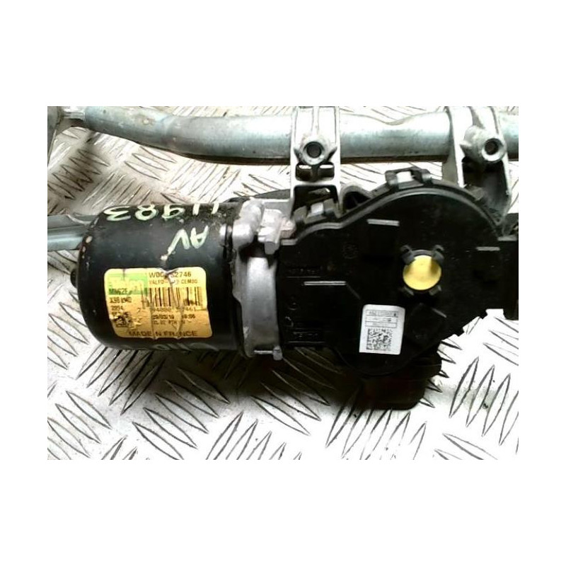 Moteur essuie glace avant RENAULT CLIO 4 PHASE 2 d’occasion