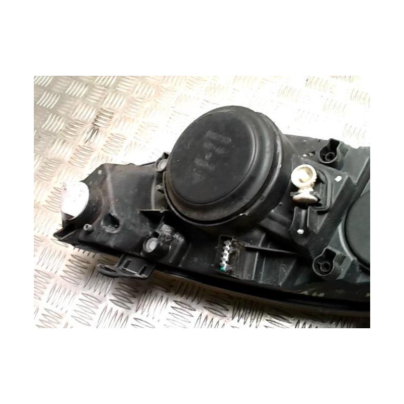 Optique avant principal droit (feux)(phare) PEUGEOT 307 PHASE 1 d’occasion