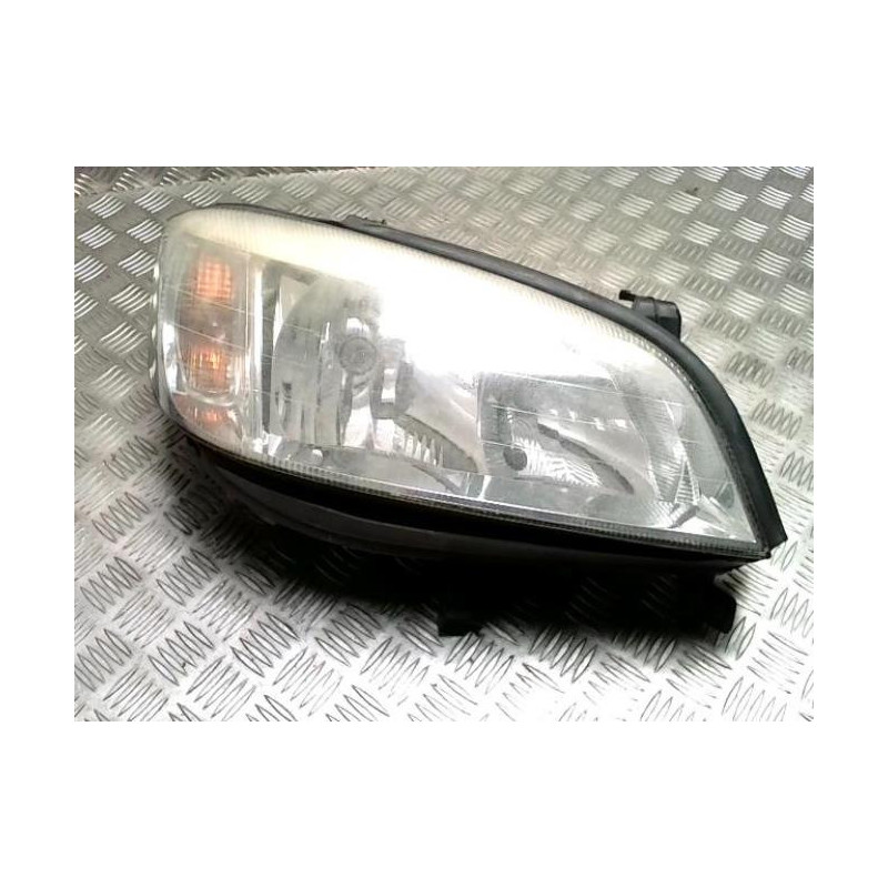 Optique avant principal droit (feux)(phare) OPEL ZAFIRA A PHASE 2 d’occasion
