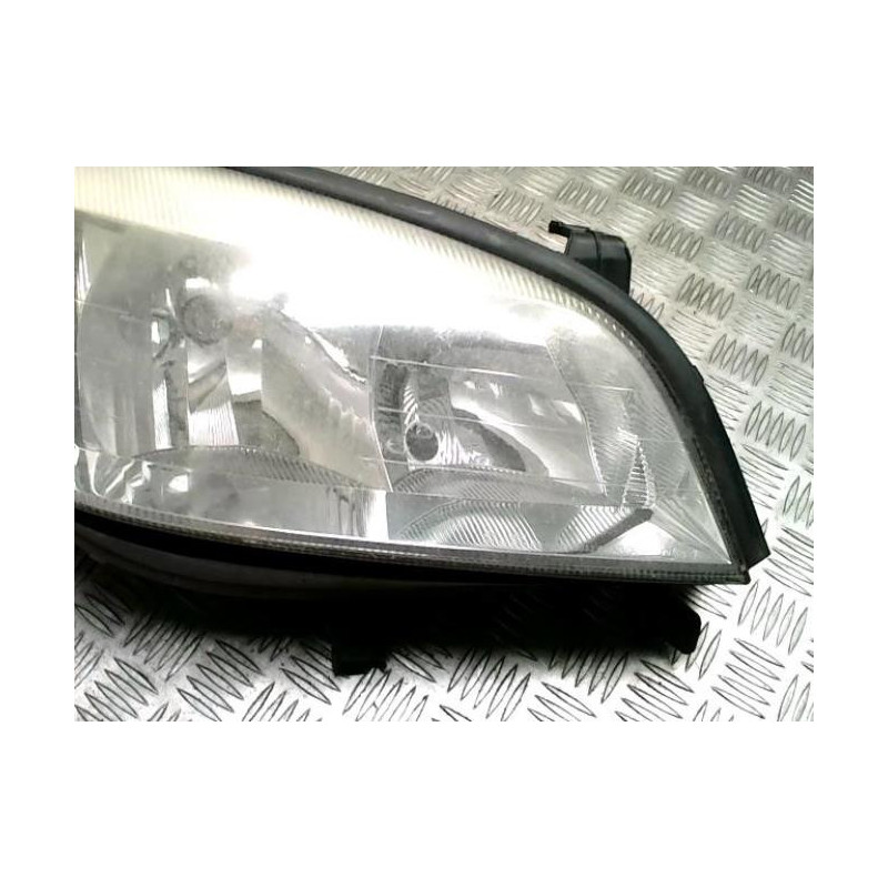 Optique avant principal droit (feux)(phare) OPEL ZAFIRA A PHASE 2 d’occasion