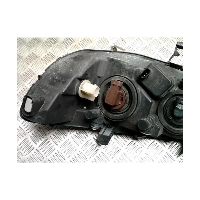 Optique avant principal droit (feux)(phare) OPEL ZAFIRA A PHASE 2 d’occasion