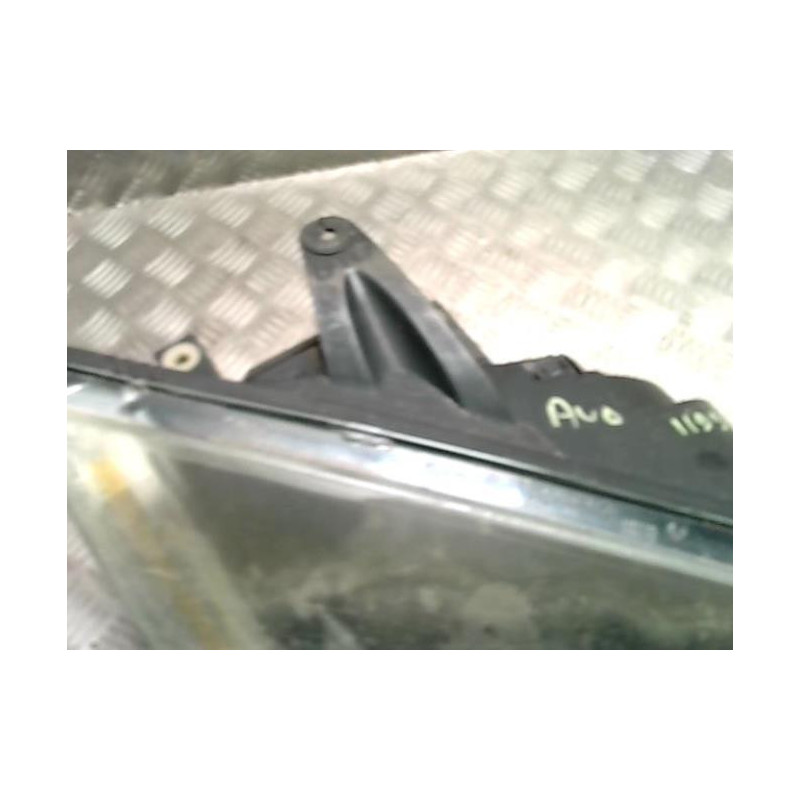 Optique avant principal droit (feux)(phare) FORD FOCUS 2 PHASE 1 BREAK d’occasion