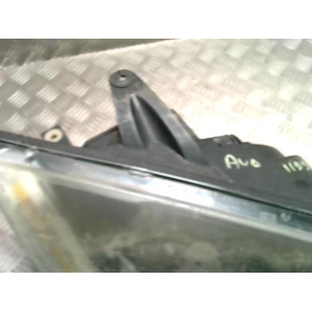 Optique avant principal droit (feux)(phare) FORD FOCUS 2 PHASE 1 BREAK d’occasion