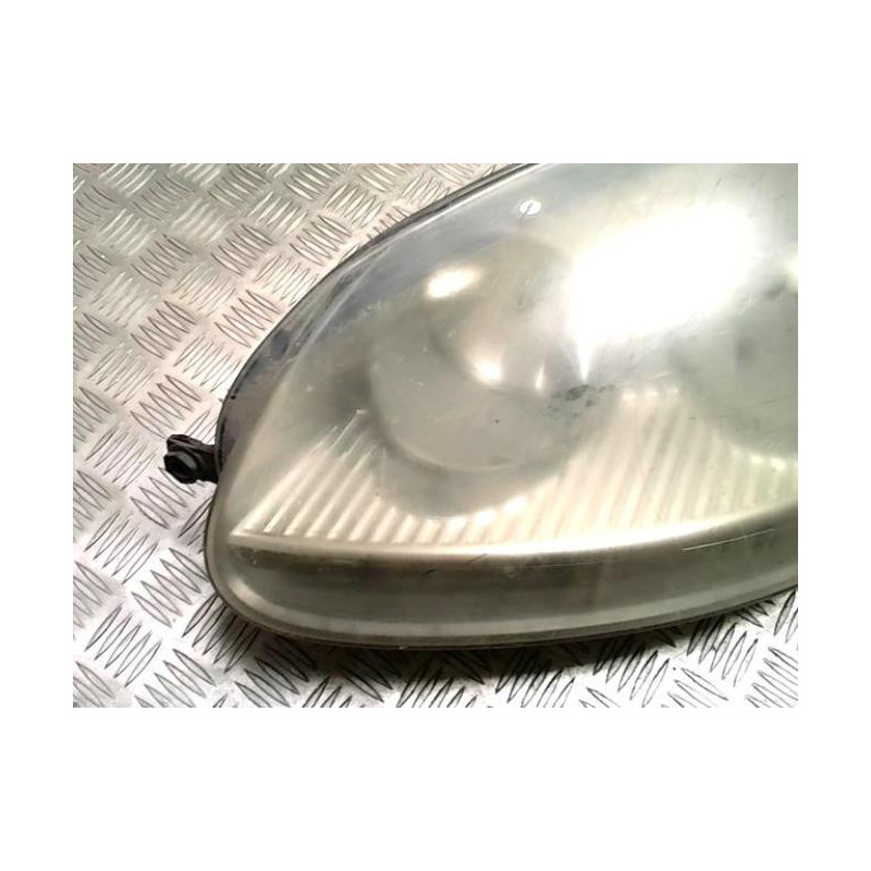 Optique avant principal gauche (feux)(phare) VOLKSWAGEN GOLF 5 d’occasion