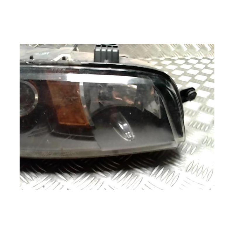 Optique avant principal droit (feux)(phare) FIAT PUNTO 2 PHASE 1 d’occasion