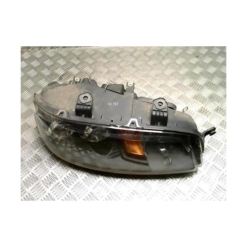 Optique avant principal droit (feux)(phare) FIAT PUNTO 2 PHASE 1 d’occasion